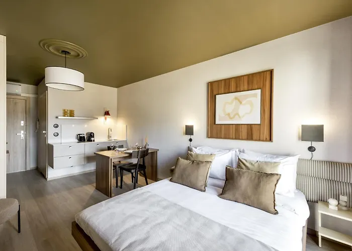 Studio Apartment